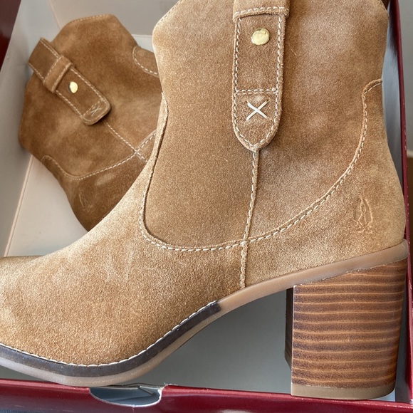 Hush Puppy Hannah Mid Boot - Picture 11 of 15